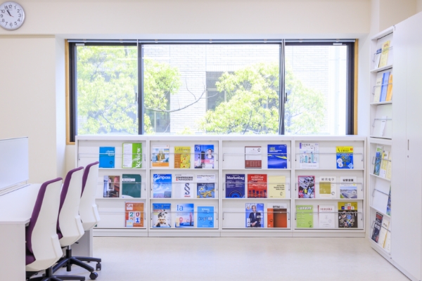 神戸大学経済経営研究所 附属企業資料総合センター